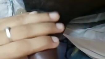 Desi Aunty'S Orgasm In Close-Up