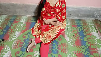 Indian Beauty Sonali Bhabhi'S Passionate Lovemaking