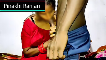 Indian Mature Woman Engages In Sexual Activity At Home On Camera