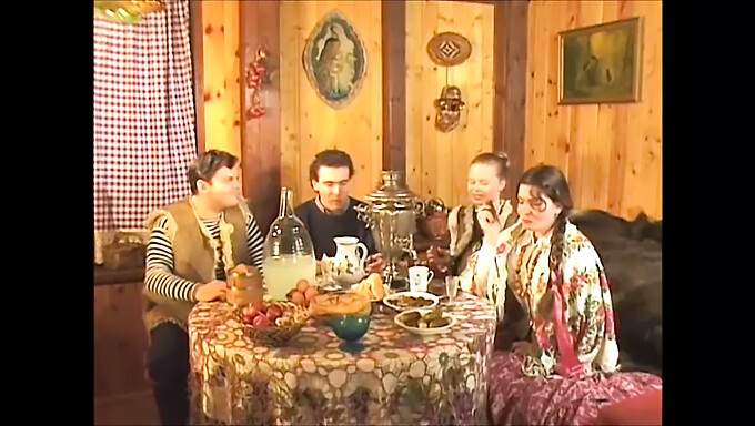 En Vintage Russisk Voksenfilm, Utgitt I 1998, Presenterer En Historie Med En Fe-Aktig Trollkvinne.