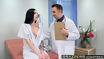 Marley Brinx Og Keiran Leed I Het Trekant Med Grov Sex Og Rumpelek