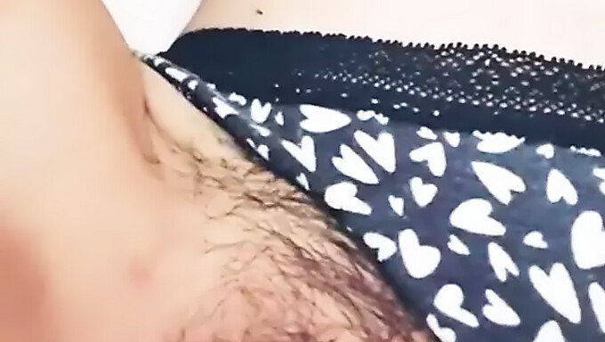 Endonezyalı Genç Kızın Ilk Kez Mastürbasyon Yaptığı Pov Videosu