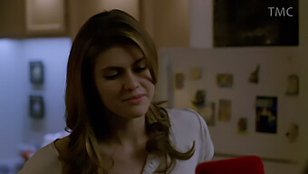 La Serie Hbo Vede Alexandra Daddario Nella Prima Stagione Con Seducenti Scene Di Culo