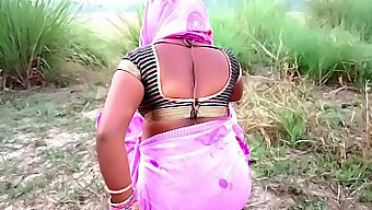 Indian Farmer And Wife Have Outdoor Sex On Farmland