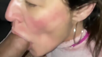 Pov Video Seksi Dame V Roza Obleki, Ki Daje Oralni Seks In Se Pusti Pofukati